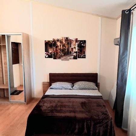 Studio Apartments In Center Mini 5 Поверх Без Ліфту อิวาโน-ฟรานกิฟสเก ภายนอก รูปภาพ