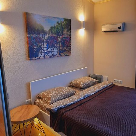 Studio Apartments In Center Mini 5 Поверх Без Ліфту อิวาโน-ฟรานกิฟสเก ห้อง รูปภาพ