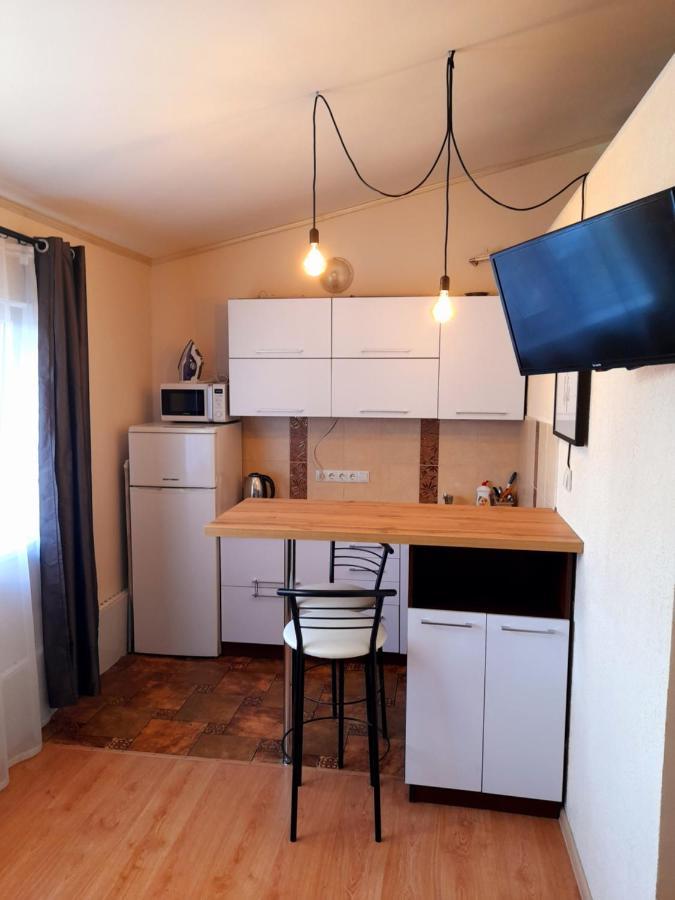 Studio Apartments In Center Mini 5 Поверх Без Ліфту อิวาโน-ฟรานกิฟสเก ภายนอก รูปภาพ